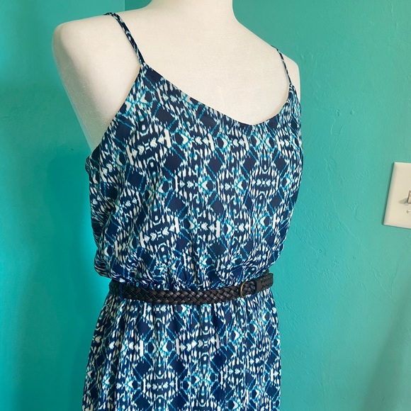 Lily Rose Blue and White Polynesian Maxi Dress - Picture 4 of 8